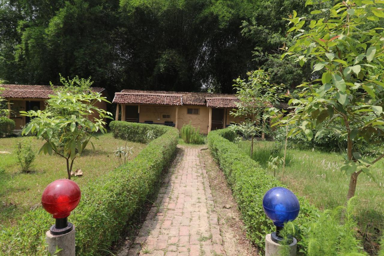 Hotel Wild Planet Eco Retreat Bardiya Exterior foto